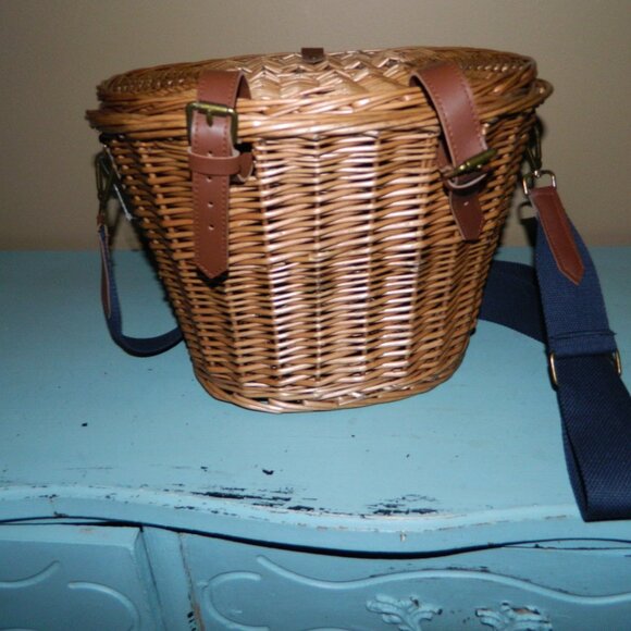 Williams Sonoma Cambridge Bicycle Basket - Picture 5 of 5